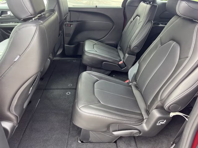 2027 Red Hot Pearlcoat Chrysler Pacifica Select FWD Van