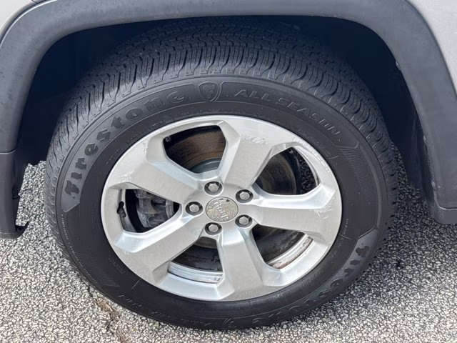 2018 Billet Silver Metallic Clearcoat Jeep Compass Latitude 4X4 SUV