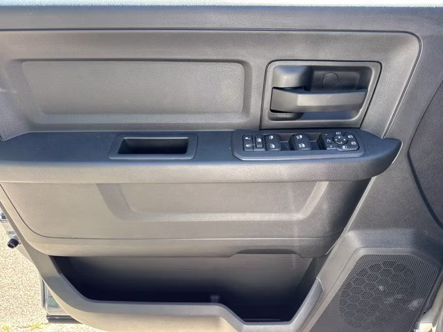 2026 Ceramic Gray Clearcoat Ram 2500 Black Express 4X4 Truck