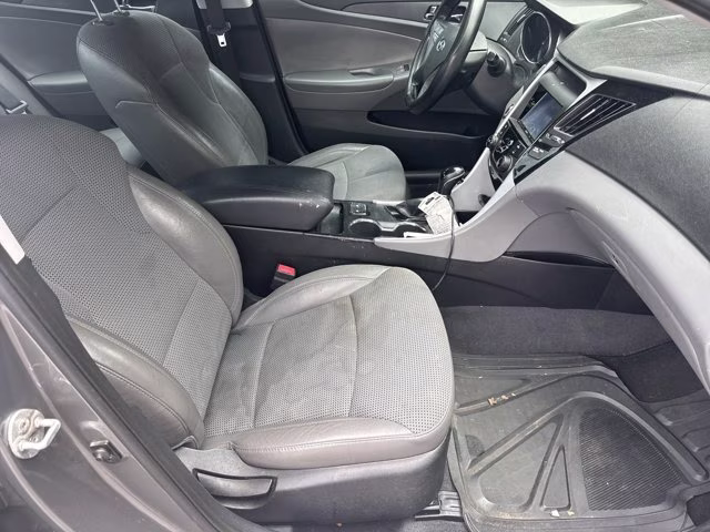 2013 Harbor Gray Metallic Hyundai Sonata SE FWD Sedan