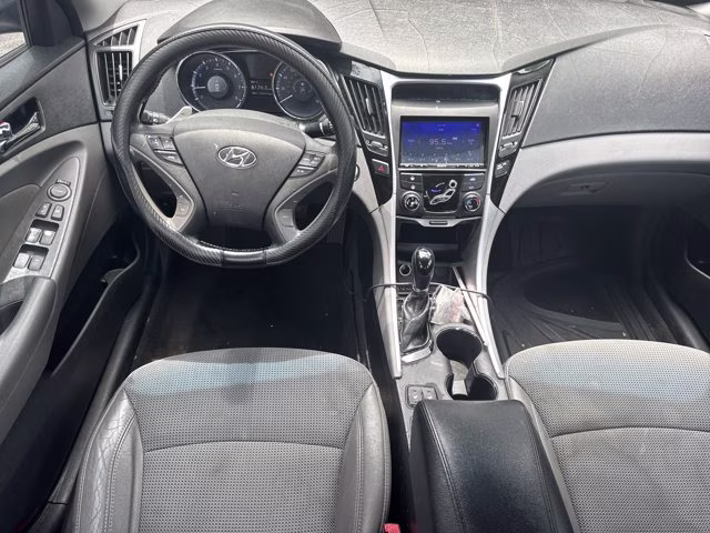 2013 Harbor Gray Metallic Hyundai Sonata SE FWD Sedan