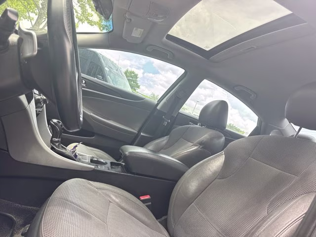 2013 Harbor Gray Metallic Hyundai Sonata SE FWD Sedan