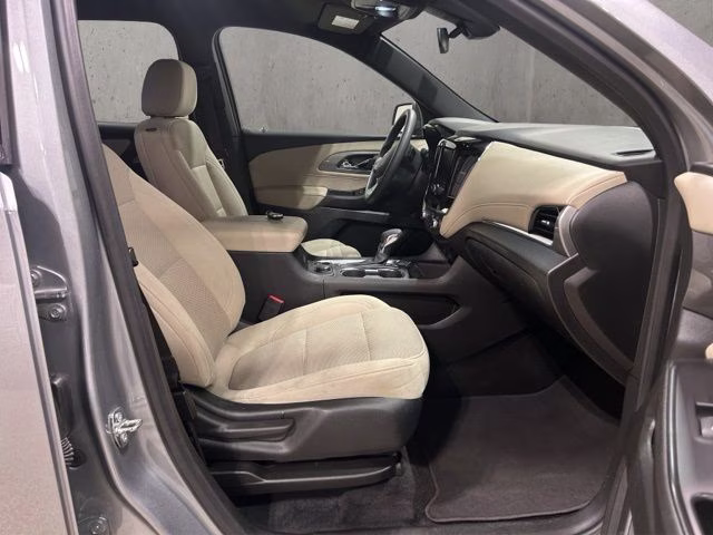 2023 Sterling Gray Metallic Chevrolet Traverse LS AWD SUV