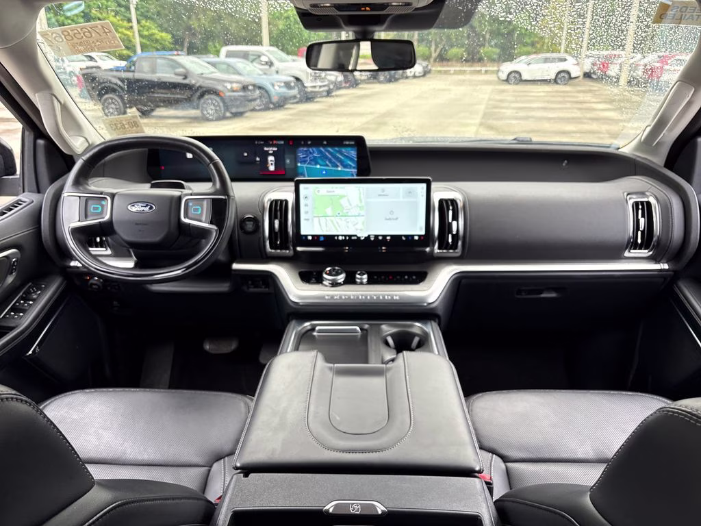 2025 Agate Black Metallic Ford Expedition Platinum 4X4 SUV