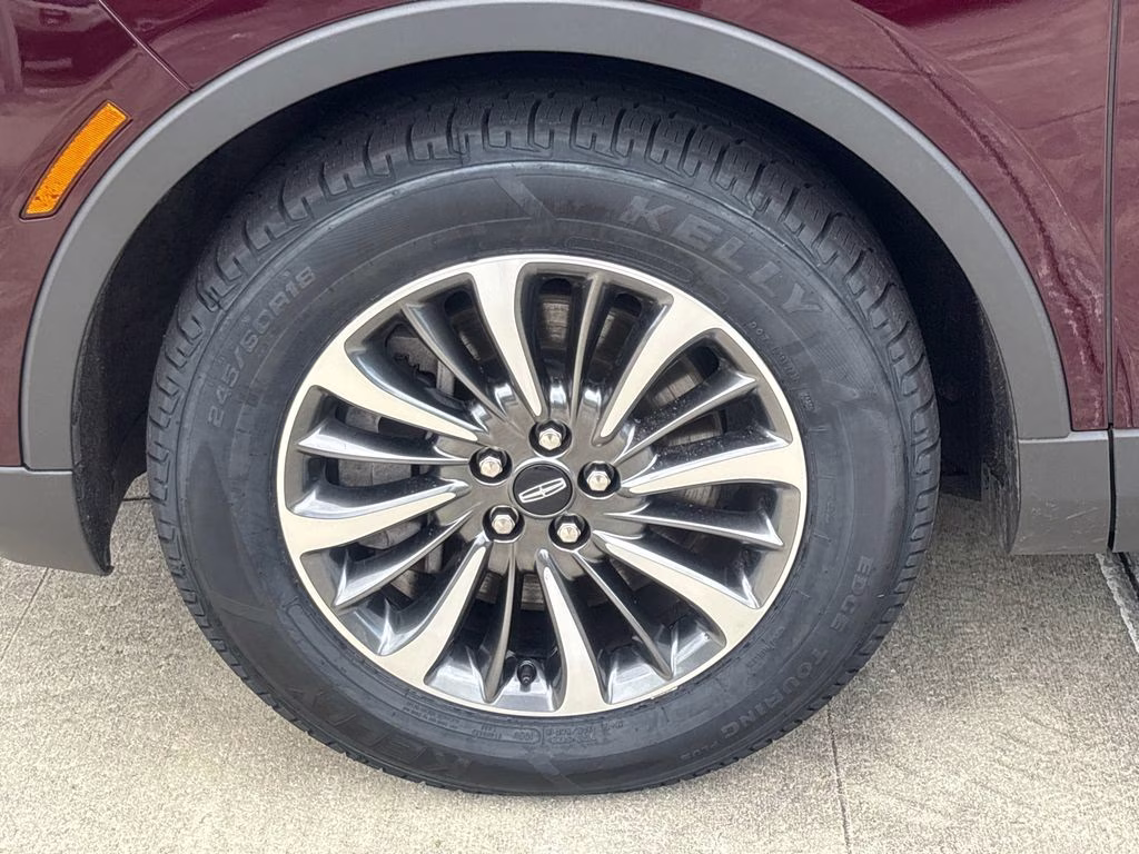 2023 Burgundy Velvet Metallic Tinted Clearcoat Lincoln Nautilus Standard FWD SUV