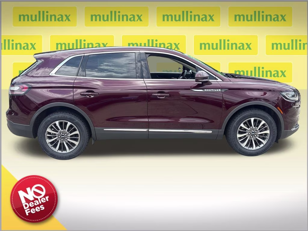 2023 Burgundy Velvet Metallic Tinted Clearcoat Lincoln Nautilus Standard FWD SUV
