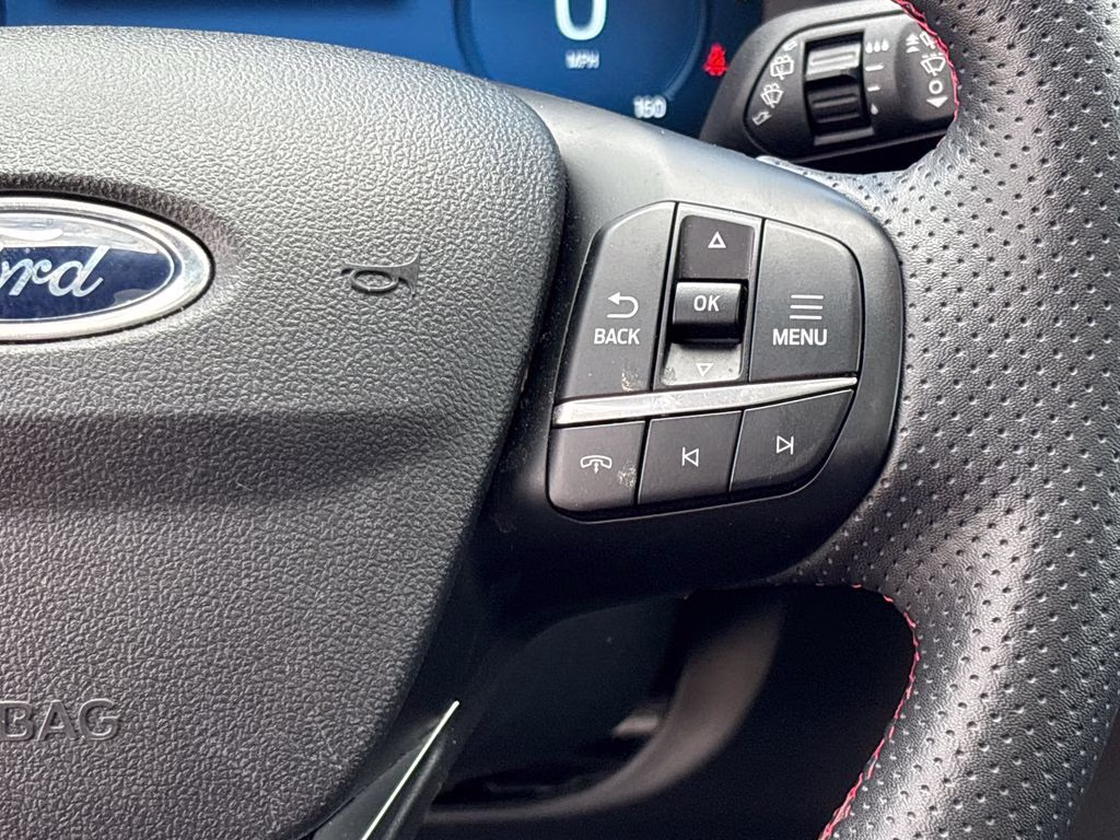 2023 Iconic Silver Metallic Ford Escape ST-Line Select AWD SUV