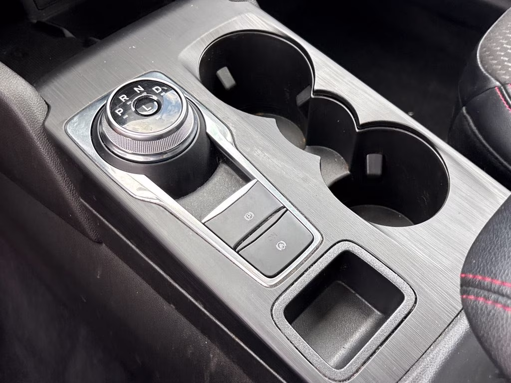 2023 Iconic Silver Metallic Ford Escape ST-Line Select AWD SUV