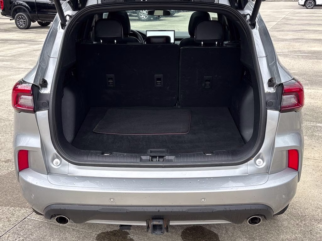 2023 Iconic Silver Metallic Ford Escape ST-Line Select AWD SUV