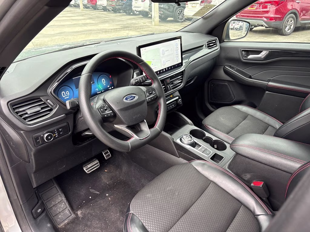 2023 Iconic Silver Metallic Ford Escape ST-Line Select AWD SUV