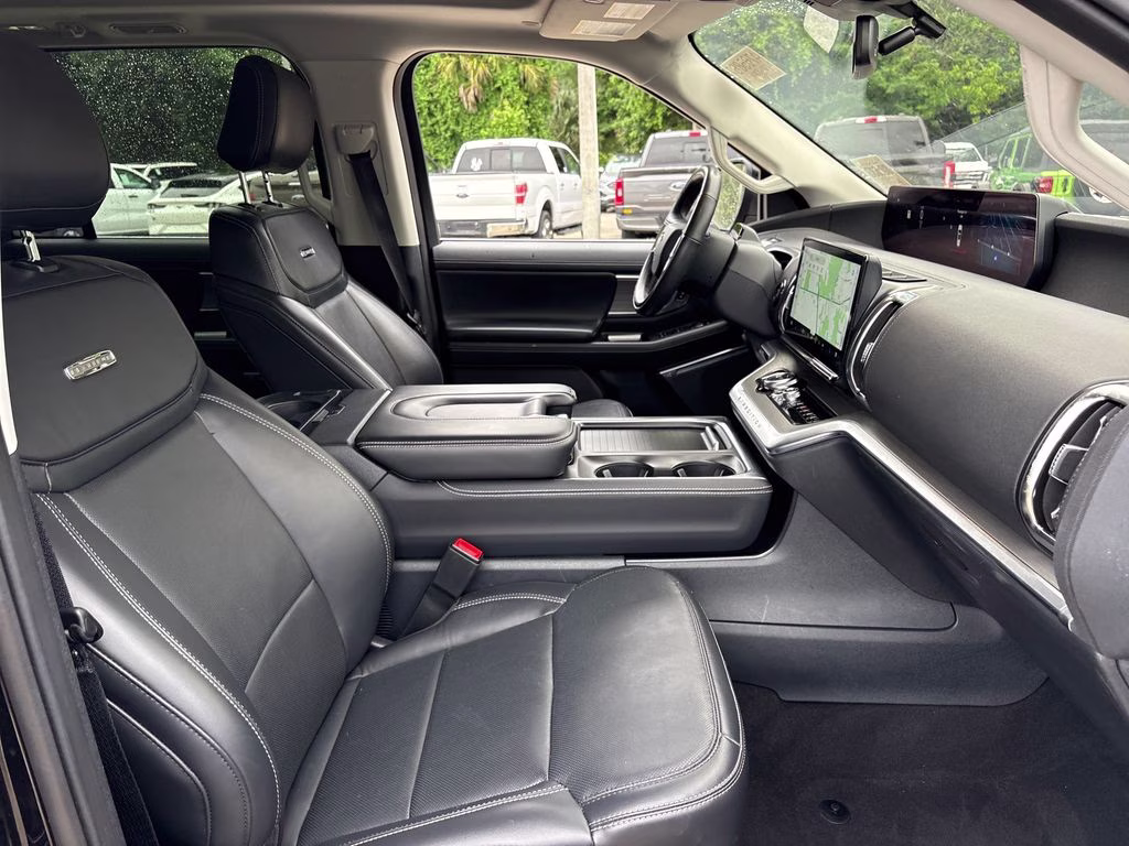2025 Agate Black Metallic Ford Expedition Platinum 4X4 SUV