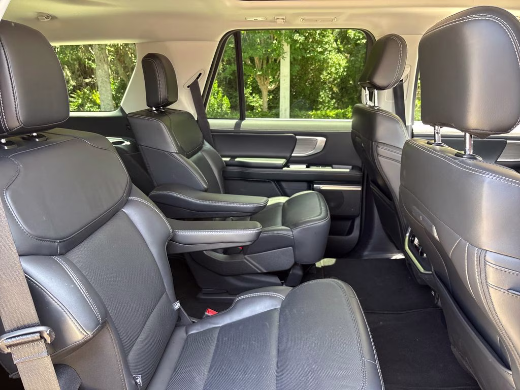 2025 Agate Black Metallic Ford Expedition Platinum 4X4 SUV