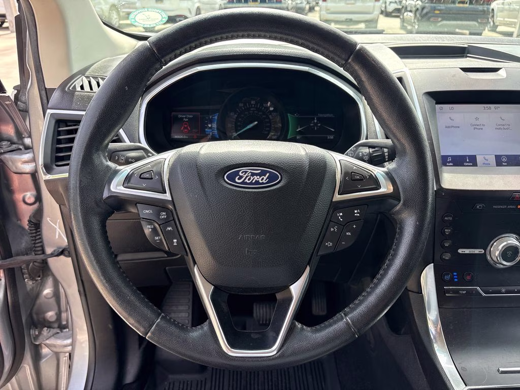 2020 Iconic Silver Metallic Ford Edge Titanium FWD SUV
