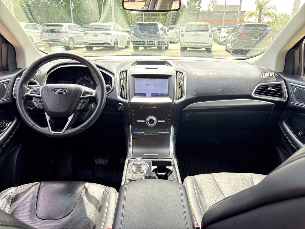 2020 Iconic Silver Metallic Ford Edge Titanium FWD SUV