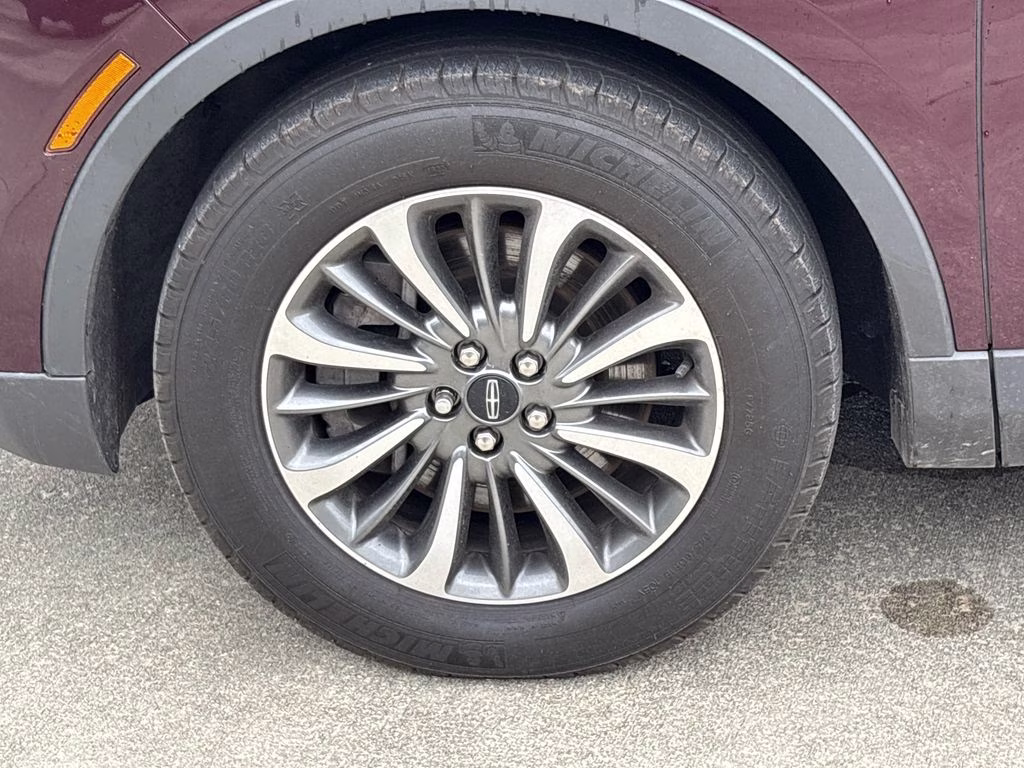2023 Burgundy Velvet Metallic Tinted Clearcoat Lincoln Nautilus Standard FWD SUV