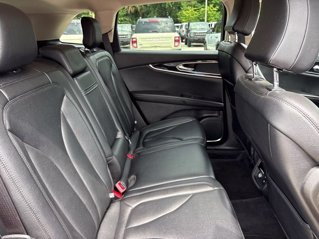 2023 Burgundy Velvet Metallic Tinted Clearcoat Lincoln Nautilus Standard FWD SUV