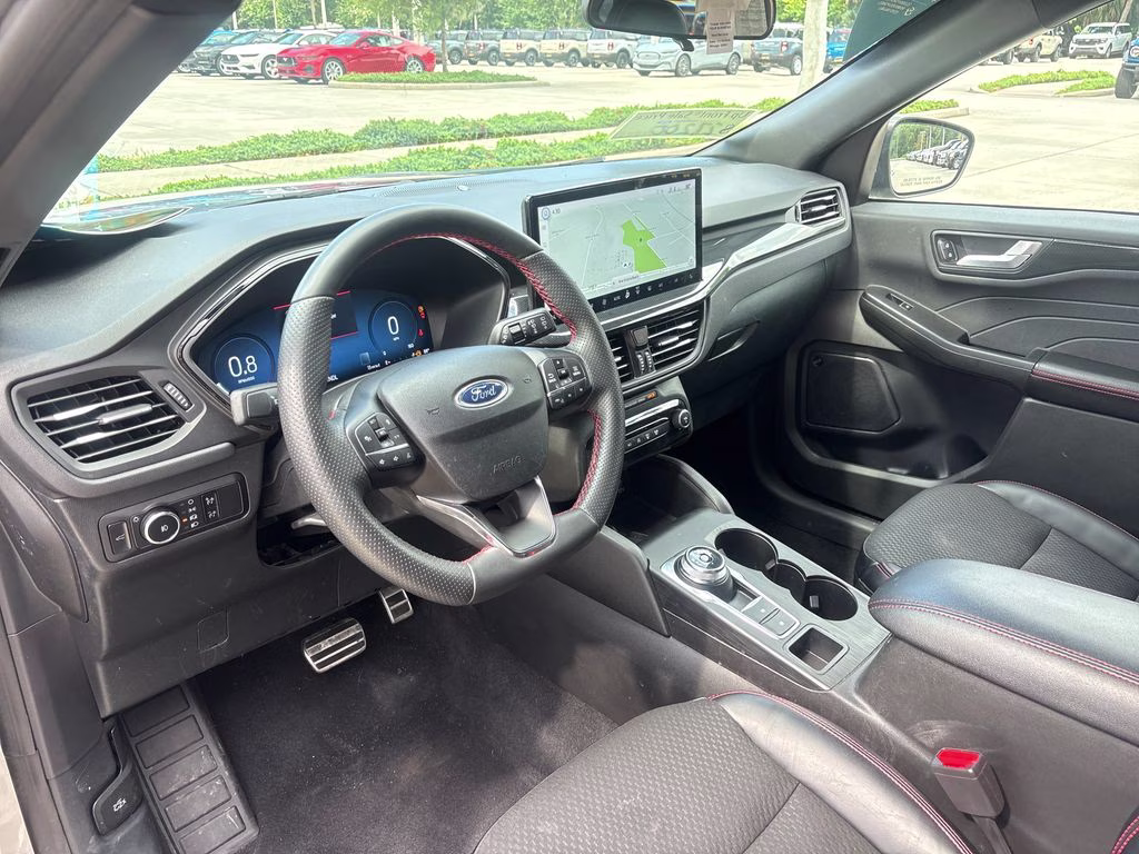 2023 Iconic Silver Metallic Ford Escape ST-Line Select AWD SUV