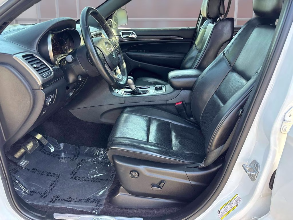 2018 Bright White Clearcoat Jeep Grand Cherokee Overland 4X4 SUV
