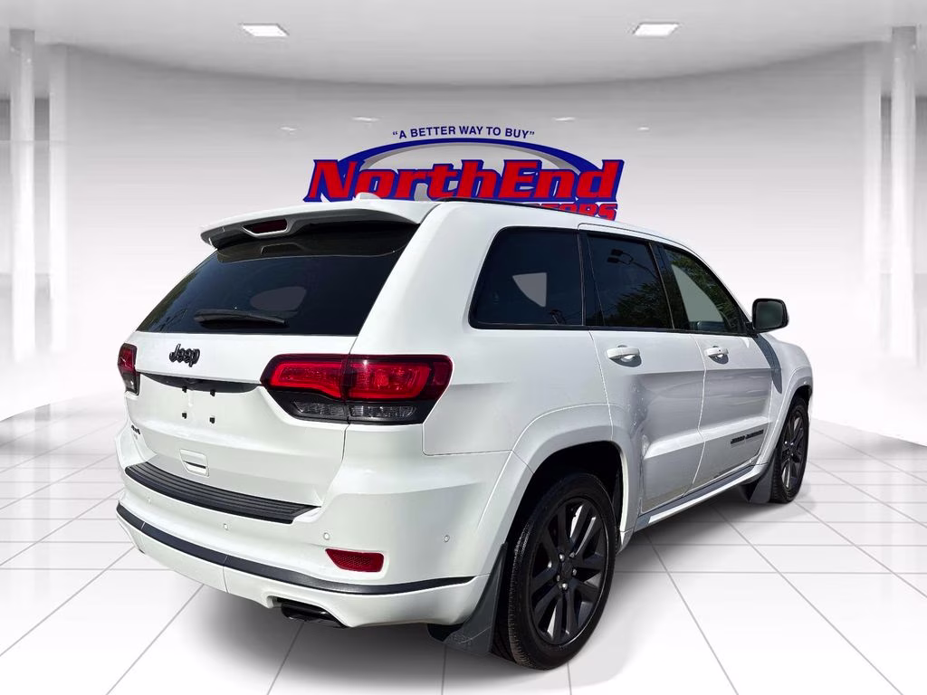 2018 Bright White Clearcoat Jeep Grand Cherokee Overland 4X4 SUV