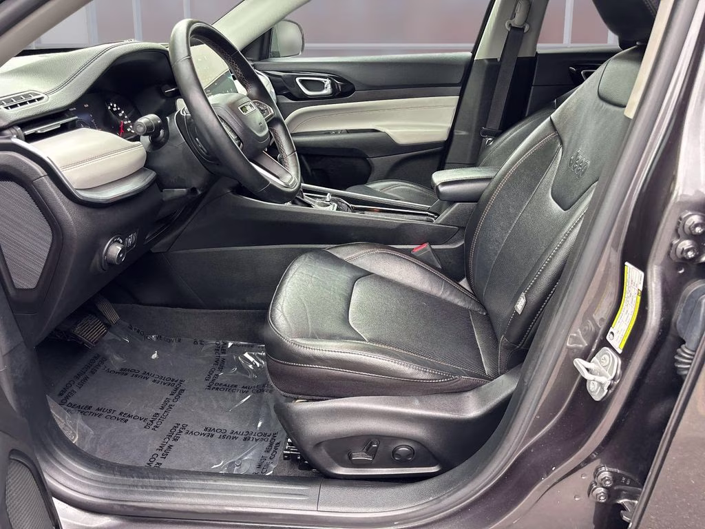 2022 Granite Crystal Metallic Clearcoat Jeep Compass Limited 4X4 SUV