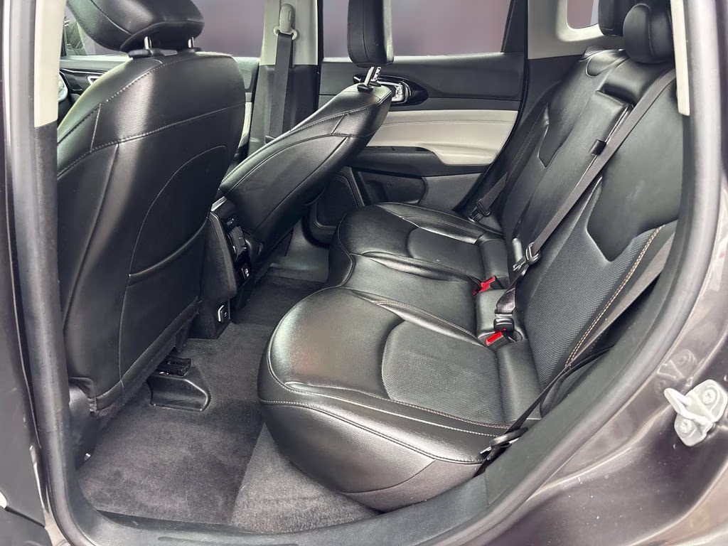 2022 Granite Crystal Metallic Clearcoat Jeep Compass Limited 4X4 SUV