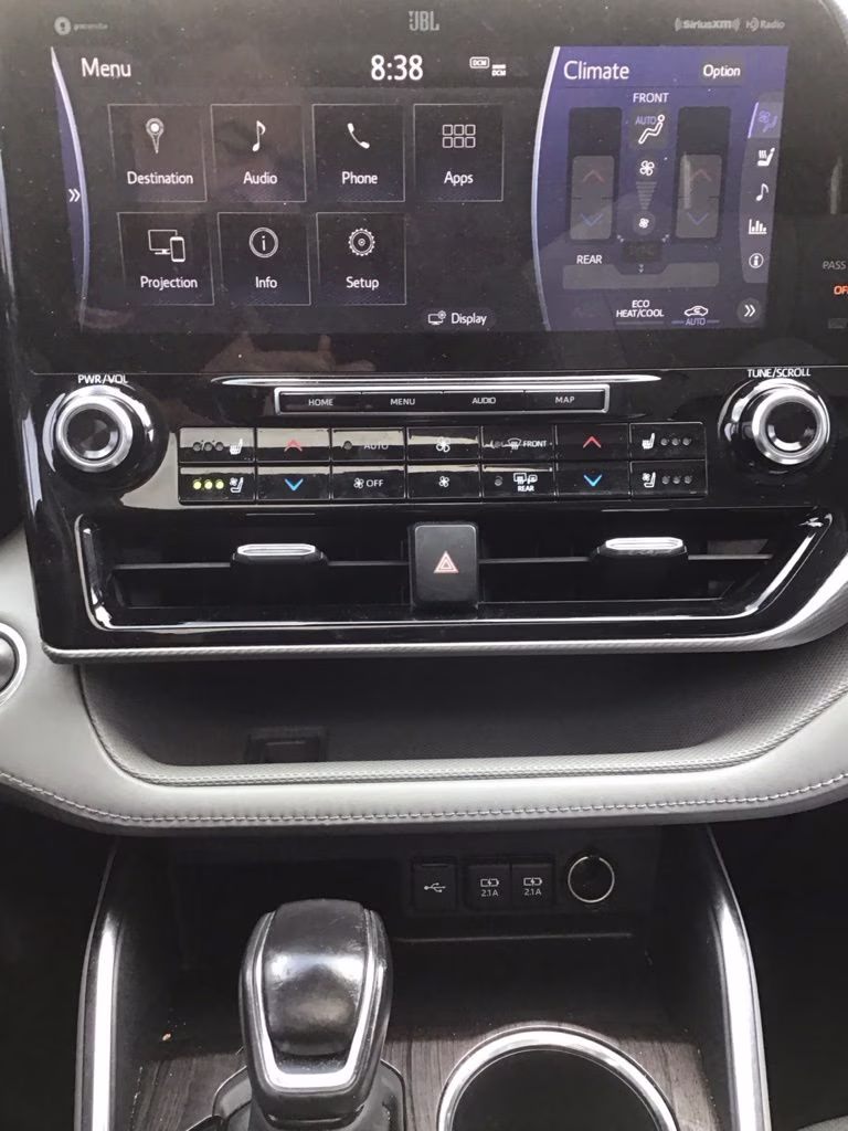 2020 Magnetic Gray Metallic Toyota Highlander Platinum AWD SUV