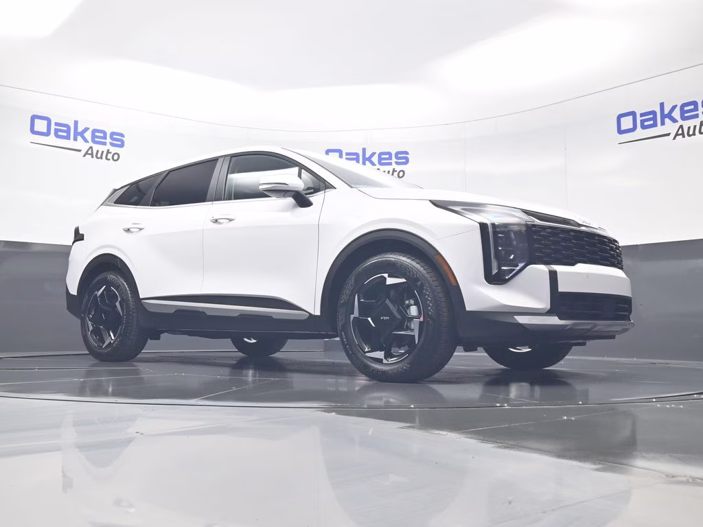 2026 Glacial White Pearl Kia Sportage EX FWD SUV