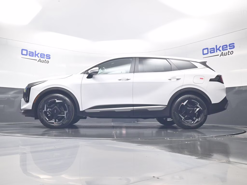 2026 Glacial White Pearl Kia Sportage EX FWD SUV