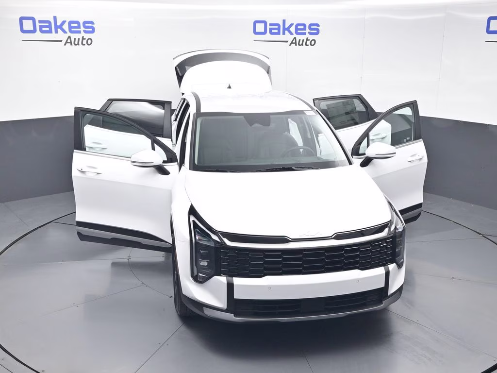 2026 Glacial White Pearl Kia Sportage EX FWD SUV