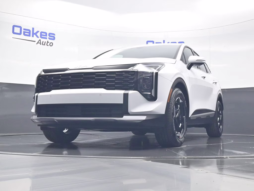 2026 Glacial White Pearl Kia Sportage EX FWD SUV