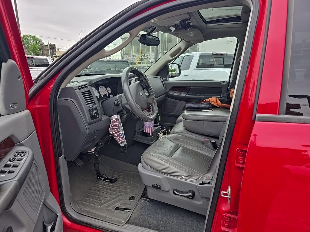 2008 Flame Red Clearcoat Dodge Ram 1500 SLT 4X4 Truck