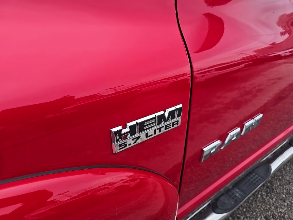 2008 Flame Red Clearcoat Dodge Ram 1500 SLT 4X4 Truck