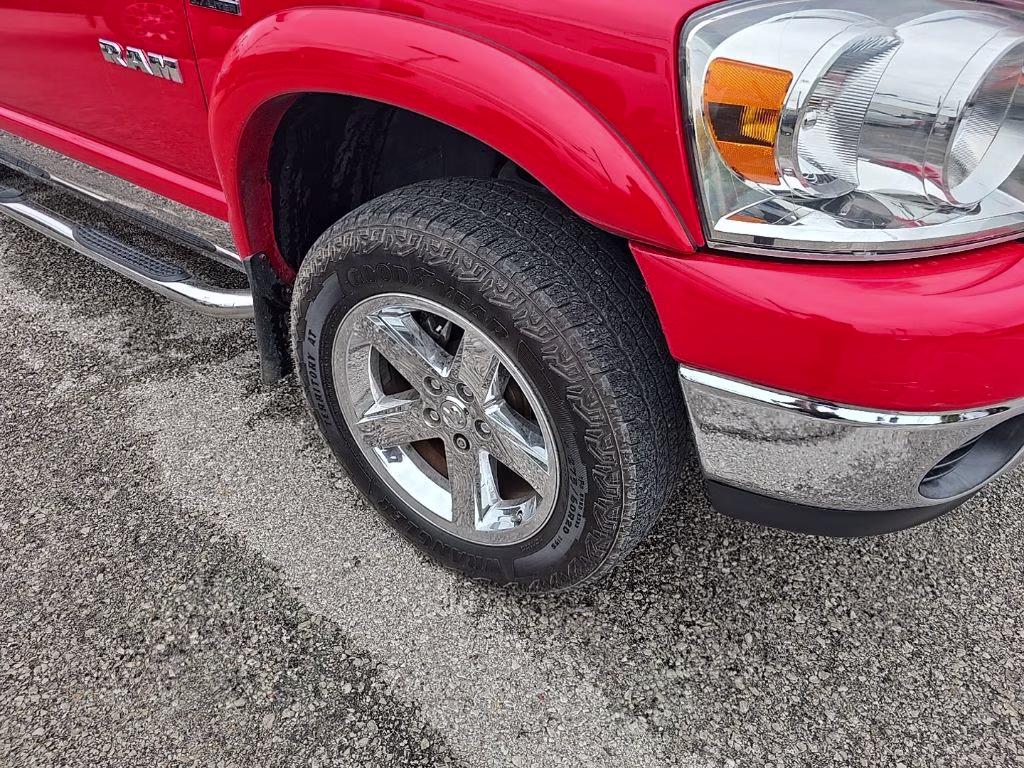 2008 Flame Red Clearcoat Dodge Ram 1500 SLT 4X4 Truck