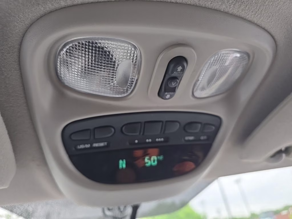 2008 Flame Red Clearcoat Dodge Ram 1500 SLT 4X4 Truck