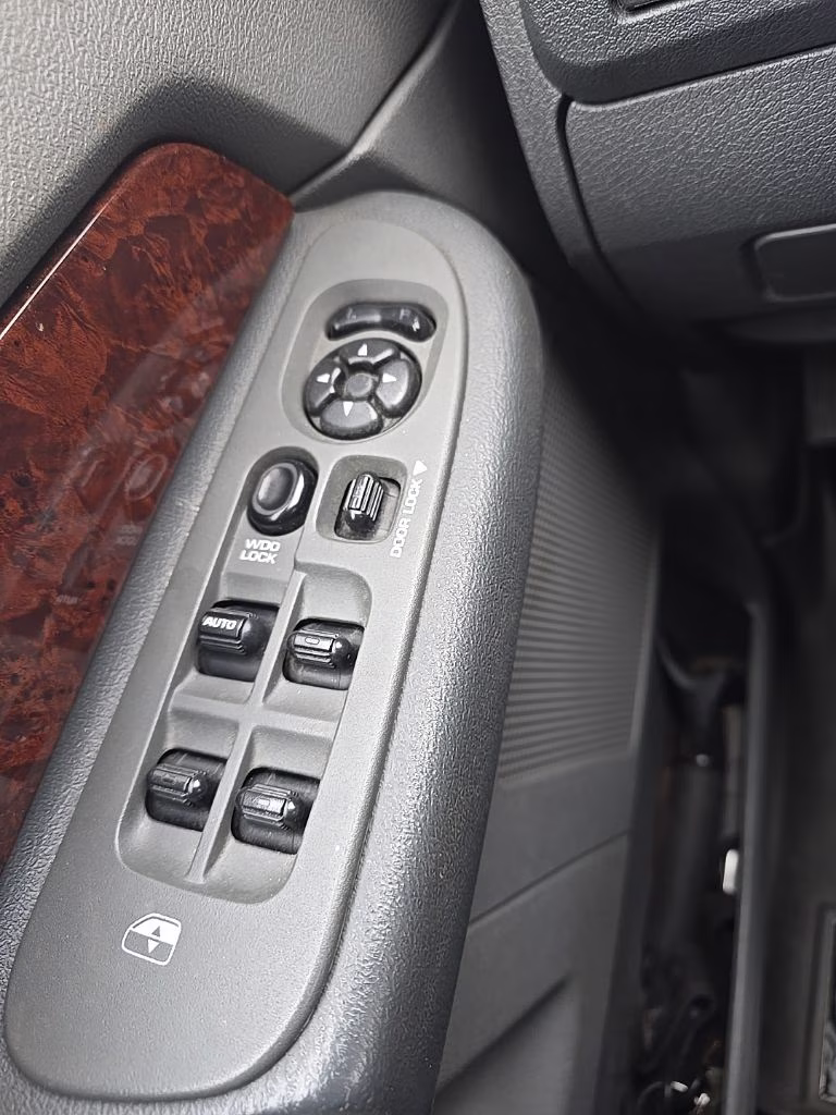 2008 Flame Red Clearcoat Dodge Ram 1500 SLT 4X4 Truck