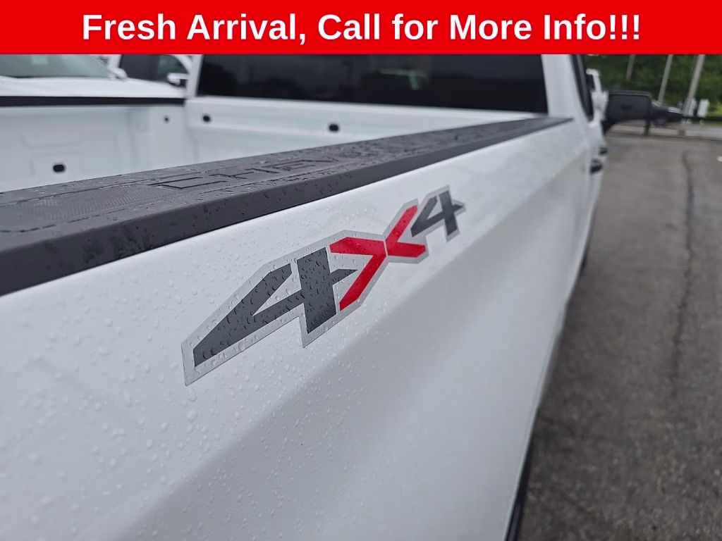 2026 Summit White Chevrolet Silverado 1500 Custom 4X4 Truck