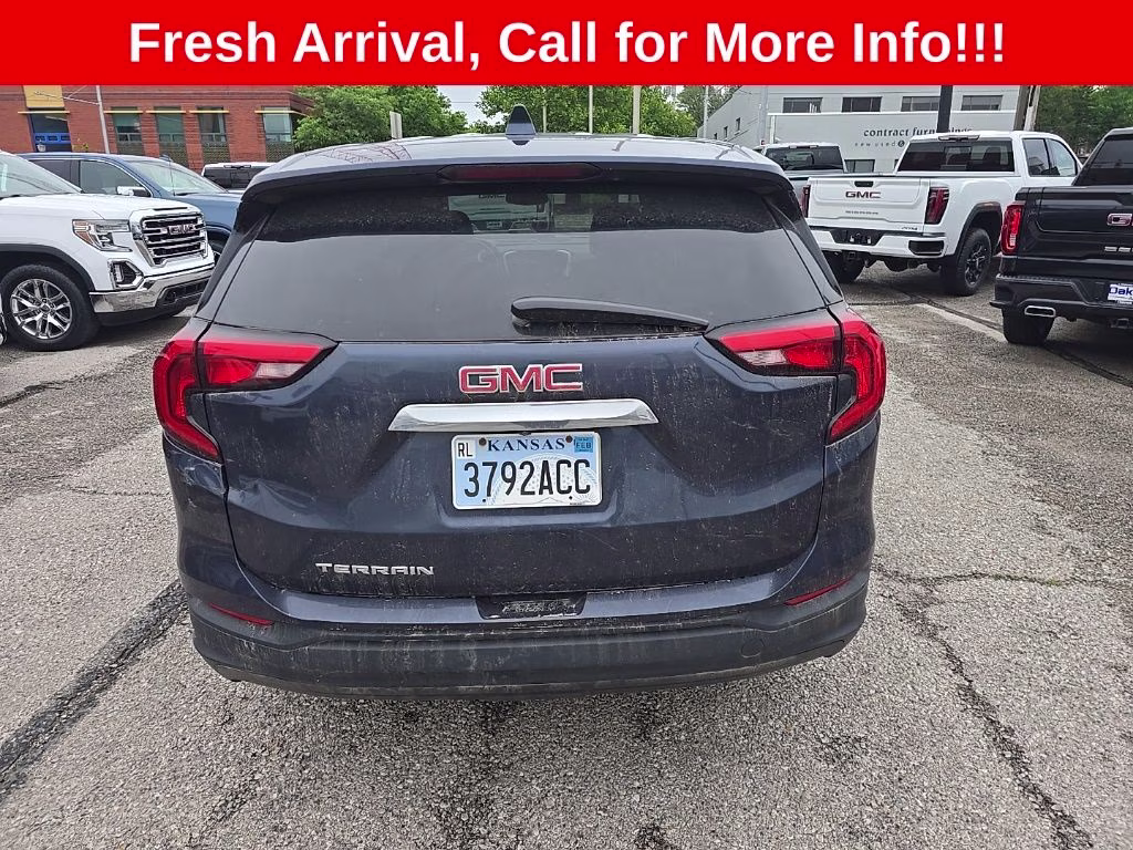 2019 Blue Steel Metallic GMC Terrain SLE FWD SUV