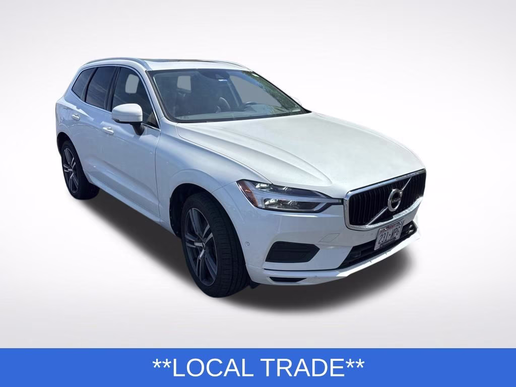 2018 Crystal White Volvo XC60 T6 Momentum AWD SUV