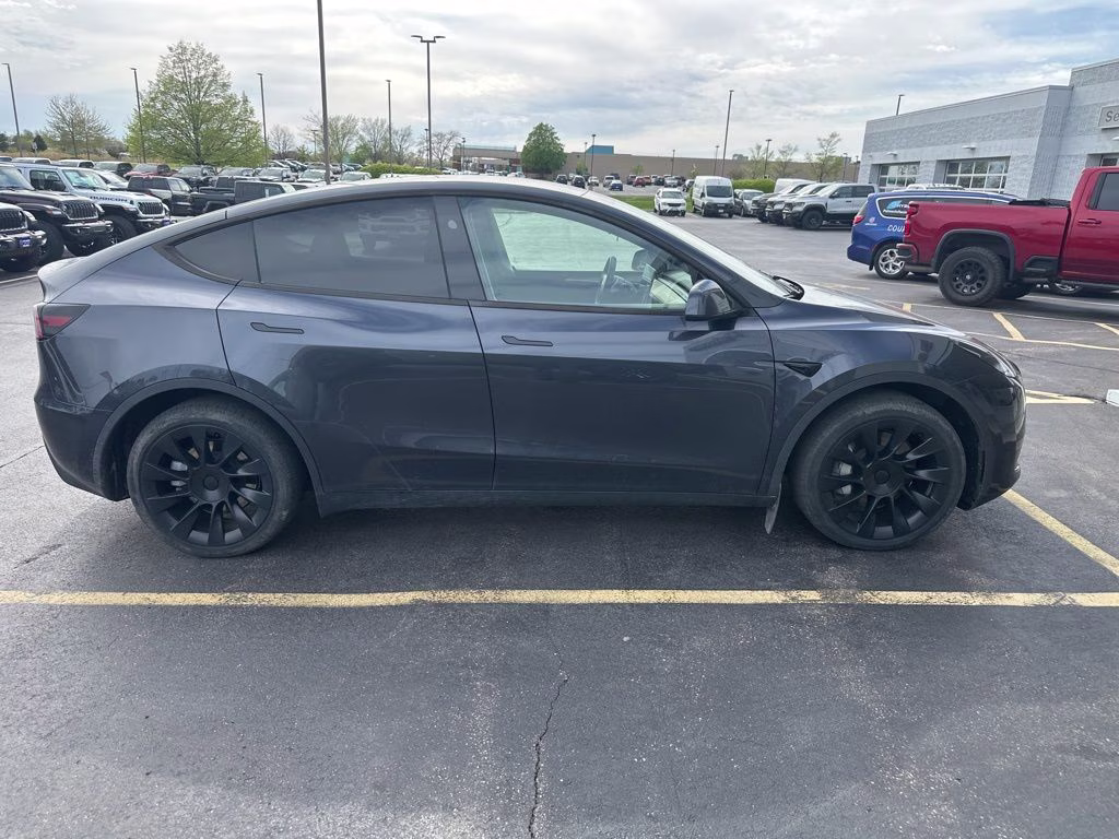2024 Tesla Model Y Long Range AWD SUV