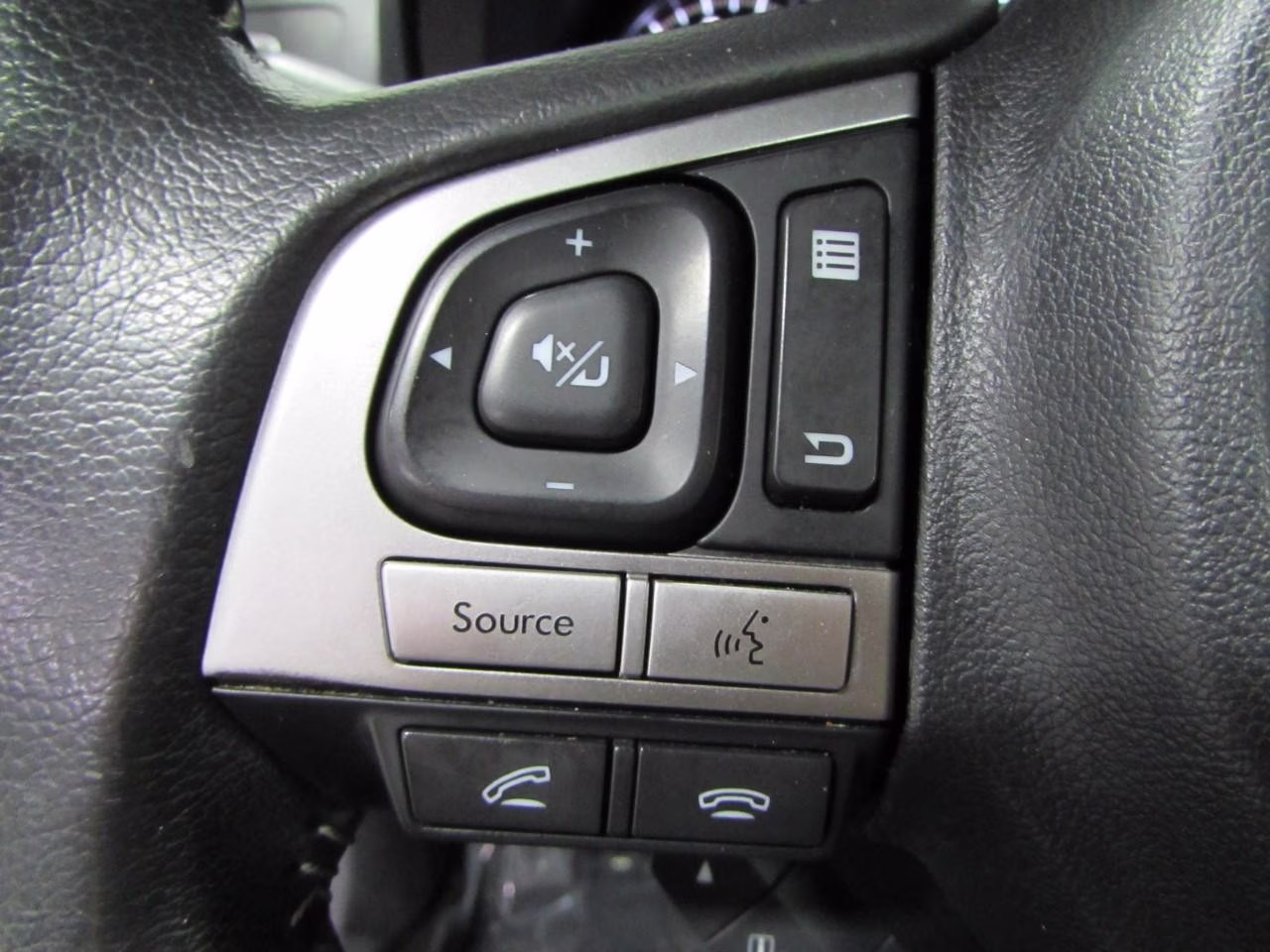 2017 Crystal Black Silica Subaru Forester 2.5i Limited AWD SUV
