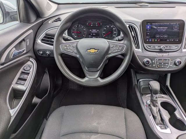 2024 Sterling Gray Metallic Chevrolet Malibu LT FWD Sedan