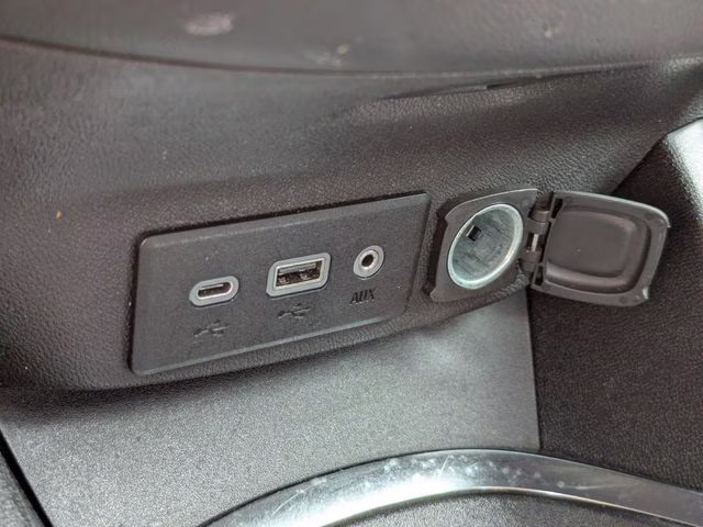 2024 Sterling Gray Metallic Chevrolet Malibu LT FWD Sedan