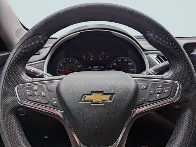 2024 Sterling Gray Metallic Chevrolet Malibu LT FWD Sedan