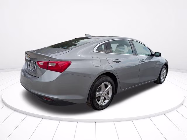 2024 Sterling Gray Metallic Chevrolet Malibu LT FWD Sedan