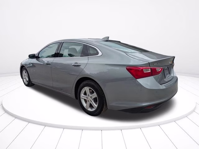 2024 Sterling Gray Metallic Chevrolet Malibu LT FWD Sedan