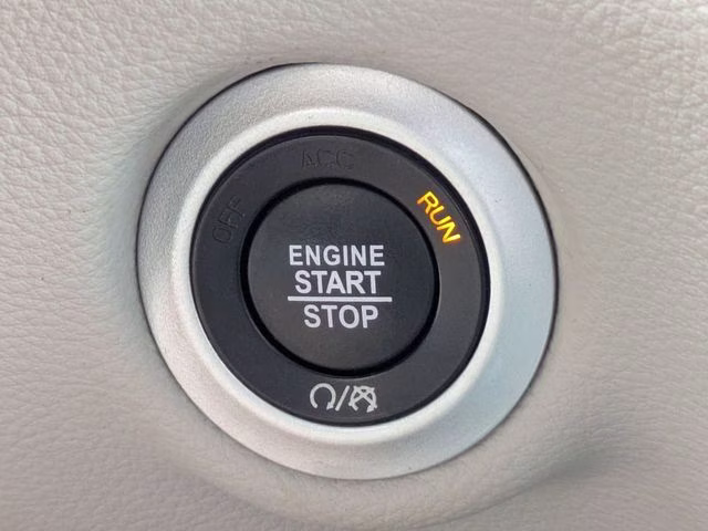 2023 Chrysler Pacifica Hybrid Touring L - Photo 33