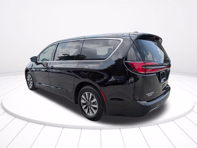 2023 Chrysler Pacifica Hybrid Touring L - Photo 6