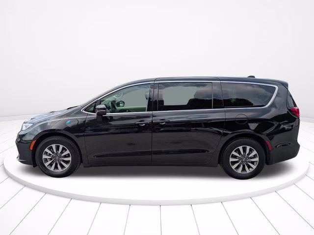 2023 Chrysler Pacifica Hybrid Touring L - Photo 7