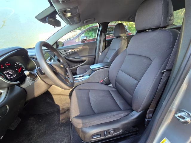 2024 Sterling Gray Metallic Chevrolet Malibu LT FWD Sedan