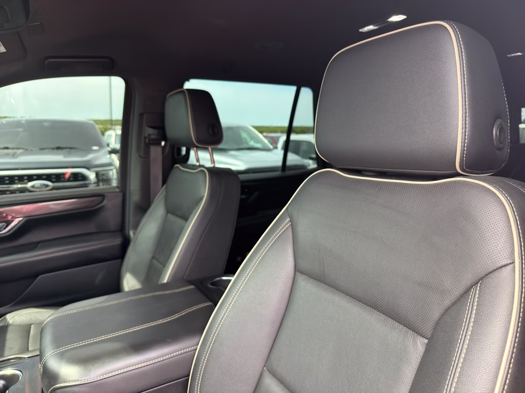 2025 Sterling Metallic GMC Yukon Elevation 4X4 SUV